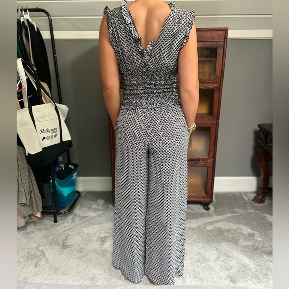 Mac Studio Floral Jumpsuit - Picture 2 of 2